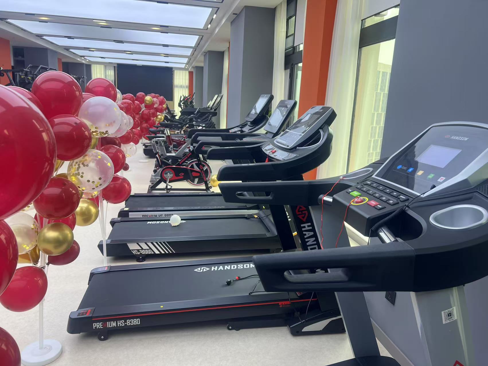 智能高端跑步機(jī)的貼心功能配置